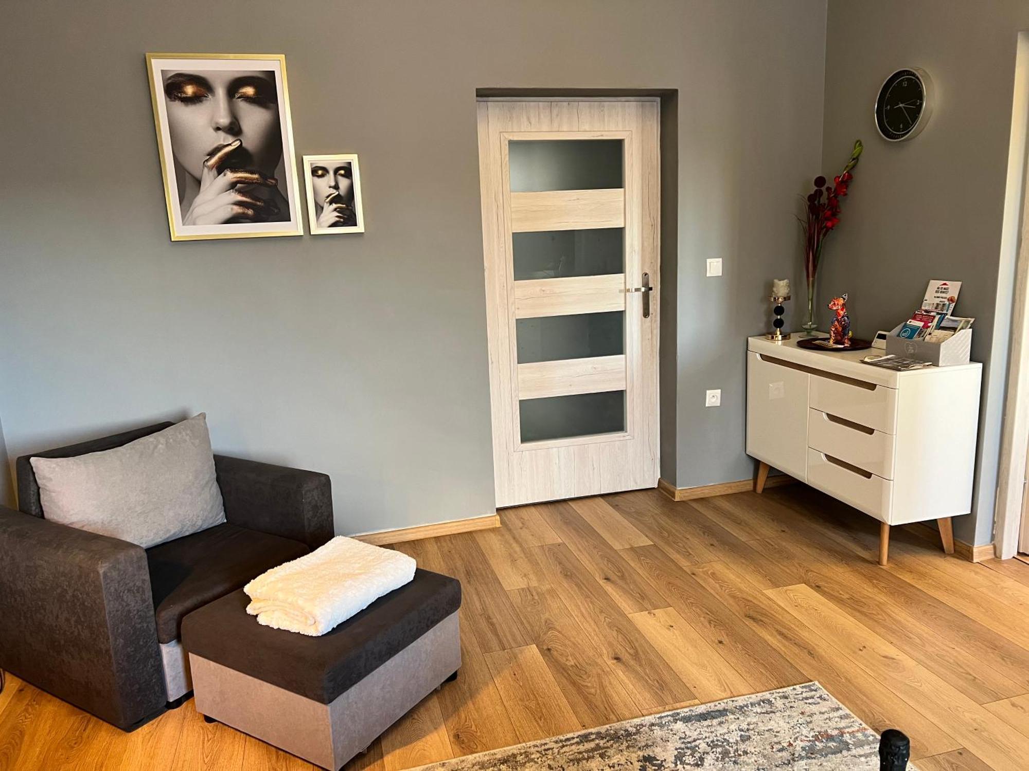 Wolnosci 21 Jelenia Gora Apartment Exterior foto